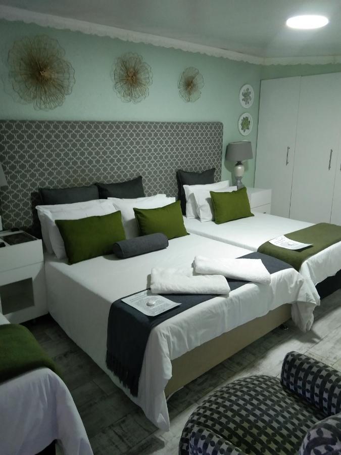 Mitchell'S Guesthouse Parow Exterior foto
